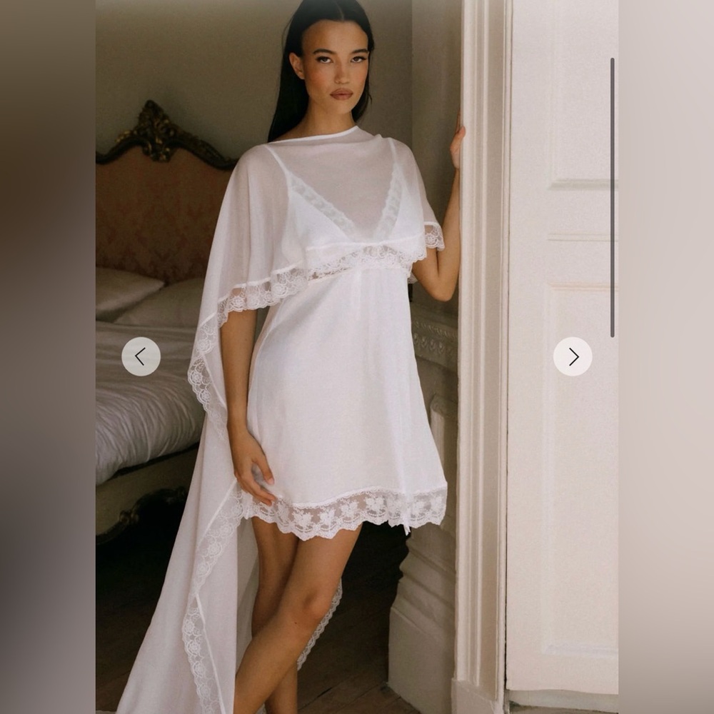 SHORT SLIP and SILK & LACE TRIM BRIDAL CAPE